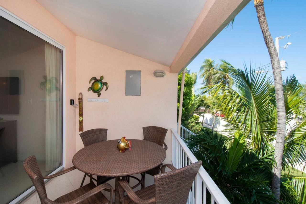 Beach Living At Island Pine Villas Blaw George Town Eksteriør billede
