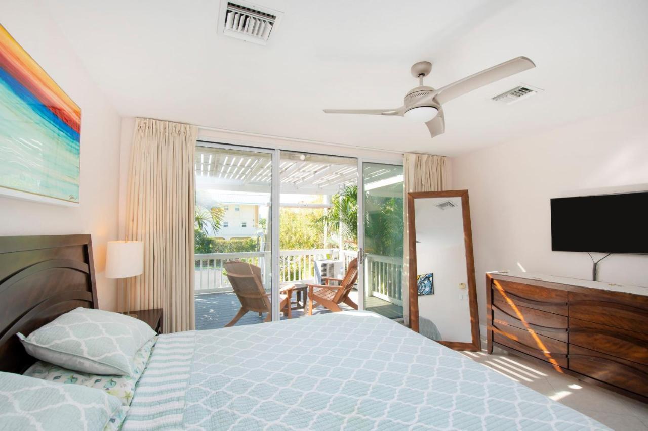 Beach Living At Island Pine Villas Blaw George Town Eksteriør billede