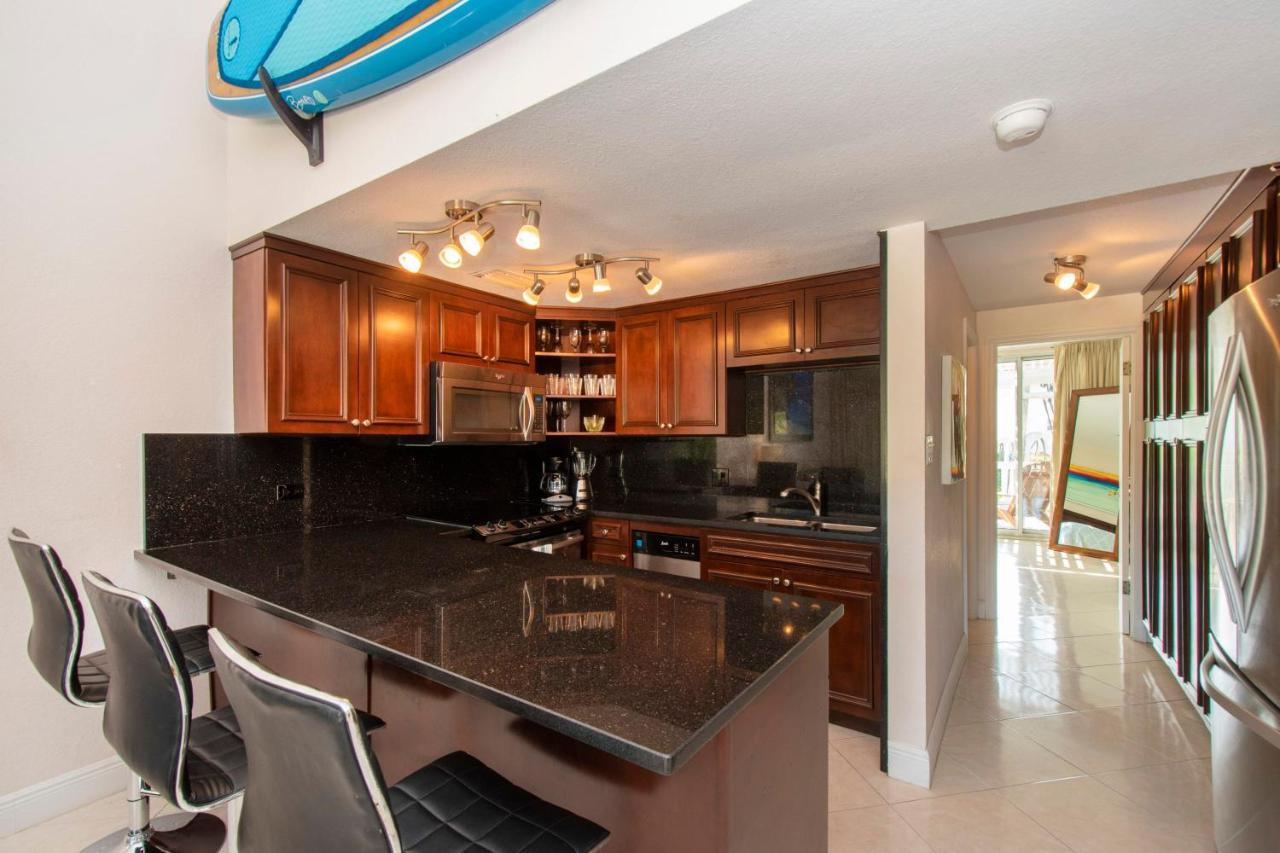Beach Living At Island Pine Villas Blaw George Town Eksteriør billede