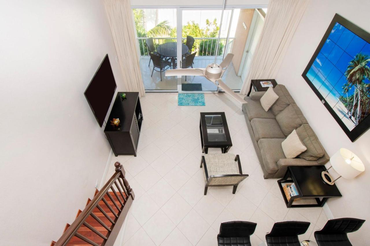 Beach Living At Island Pine Villas Blaw George Town Eksteriør billede